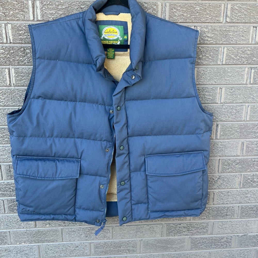 Cabela's Navy Insulated Vest for Men
